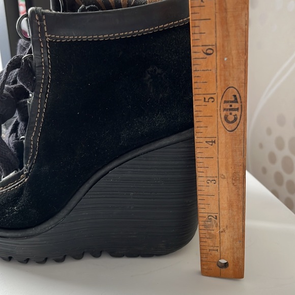 Fly London 4” wedged booties sz 37 or 6.5 - Picture 11 of 11
